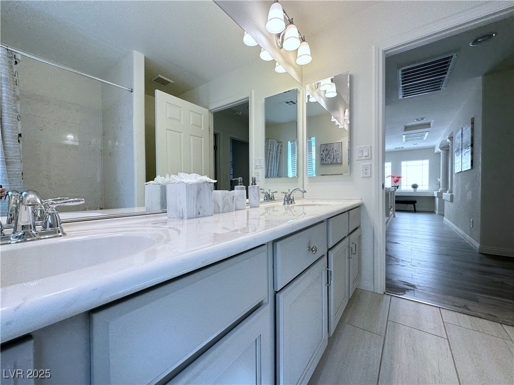 8573 Silver Coast Street Property Photo 33