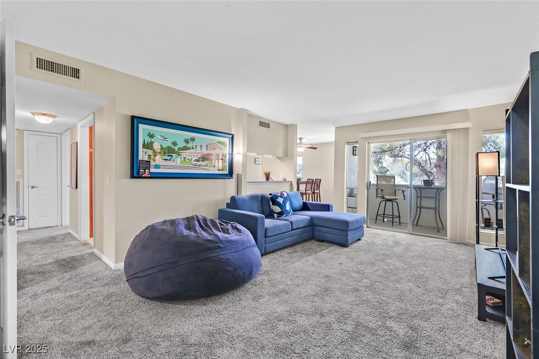 668 Oakmont Avenue 1724 Property Photo 6