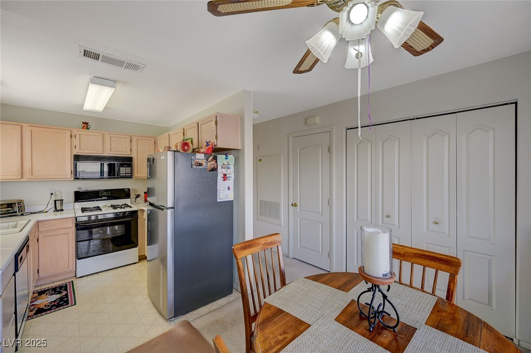 691 Anne Lane 0 Property Photo 14
