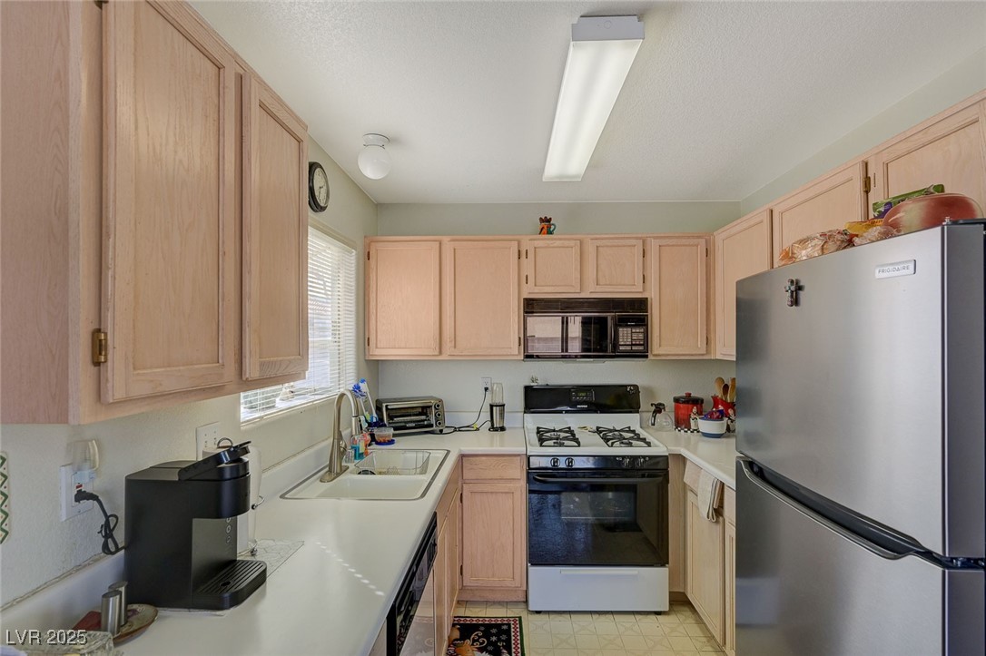 691 Anne Lane 0 Property Photo 17