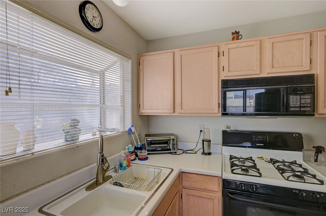 691 Anne Lane 0 Property Photo 18