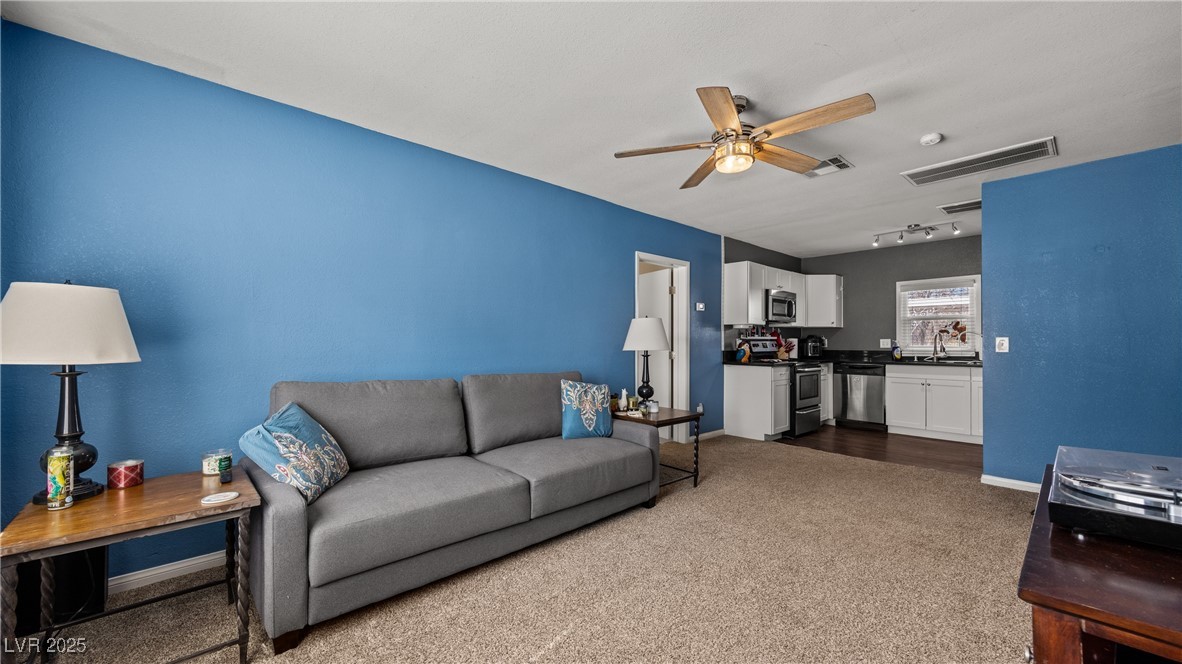 432 Bonelli Avenue Property Photo 10