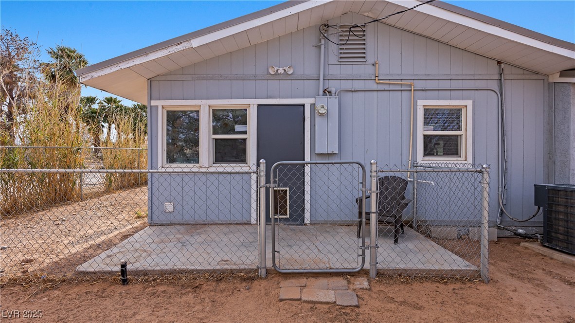 432 Bonelli Avenue Property Photo 38