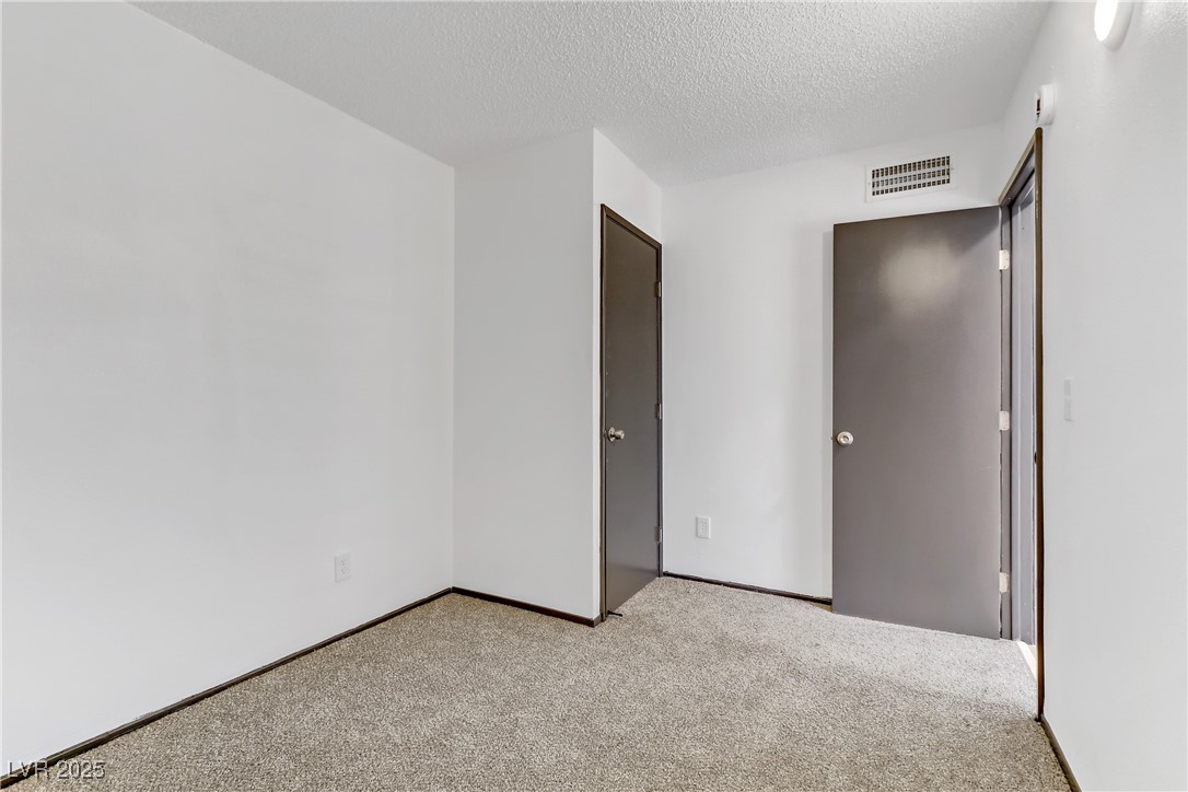 1405 Vegas Valley Drive 286 Property Photo 23