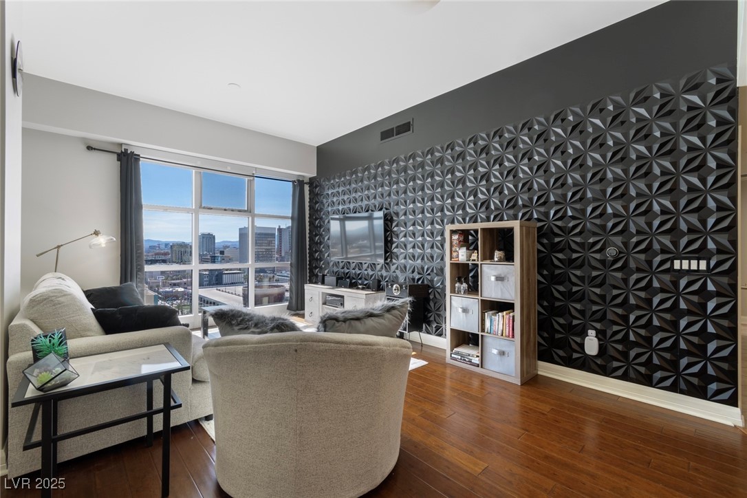150 Las Vegas Boulevard 1608 Property Photo 3