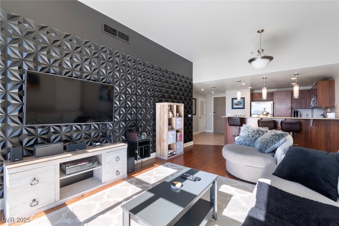 150 Las Vegas Boulevard 1608 Property Photo 4