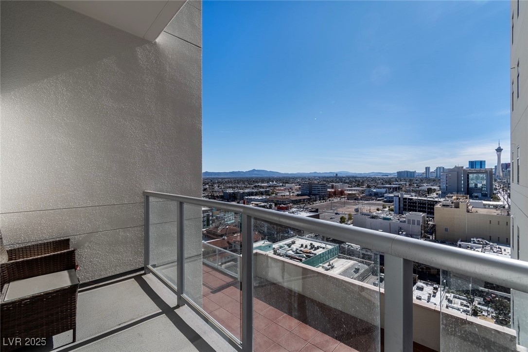 150 Las Vegas Boulevard 1608 Property Photo 13