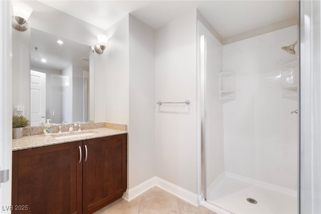 150 Las Vegas Boulevard 1608 Property Photo 17