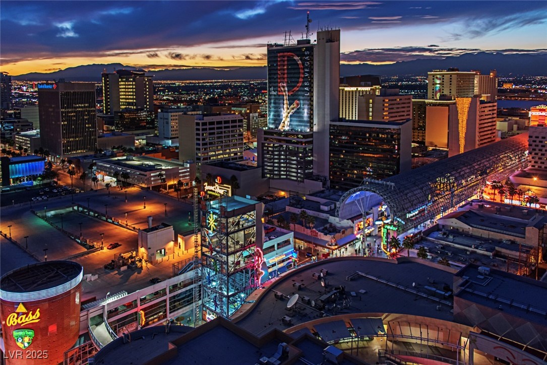 150 Las Vegas Boulevard 1608 Property Photo 22
