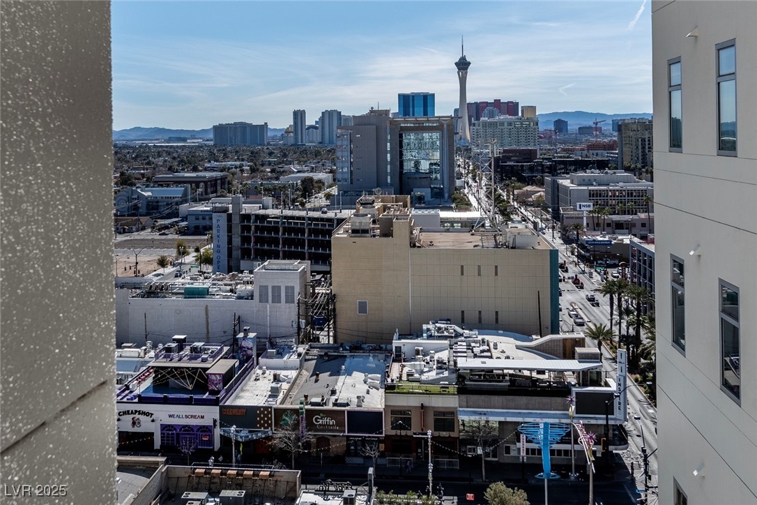 150 Las Vegas Boulevard 1608 Property Photo 26