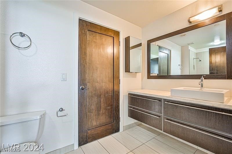 8925 West Flamingo Road 110 Property Photo 5