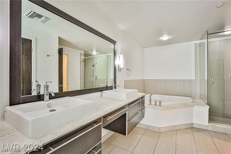 8925 West Flamingo Road 110 Property Photo 11