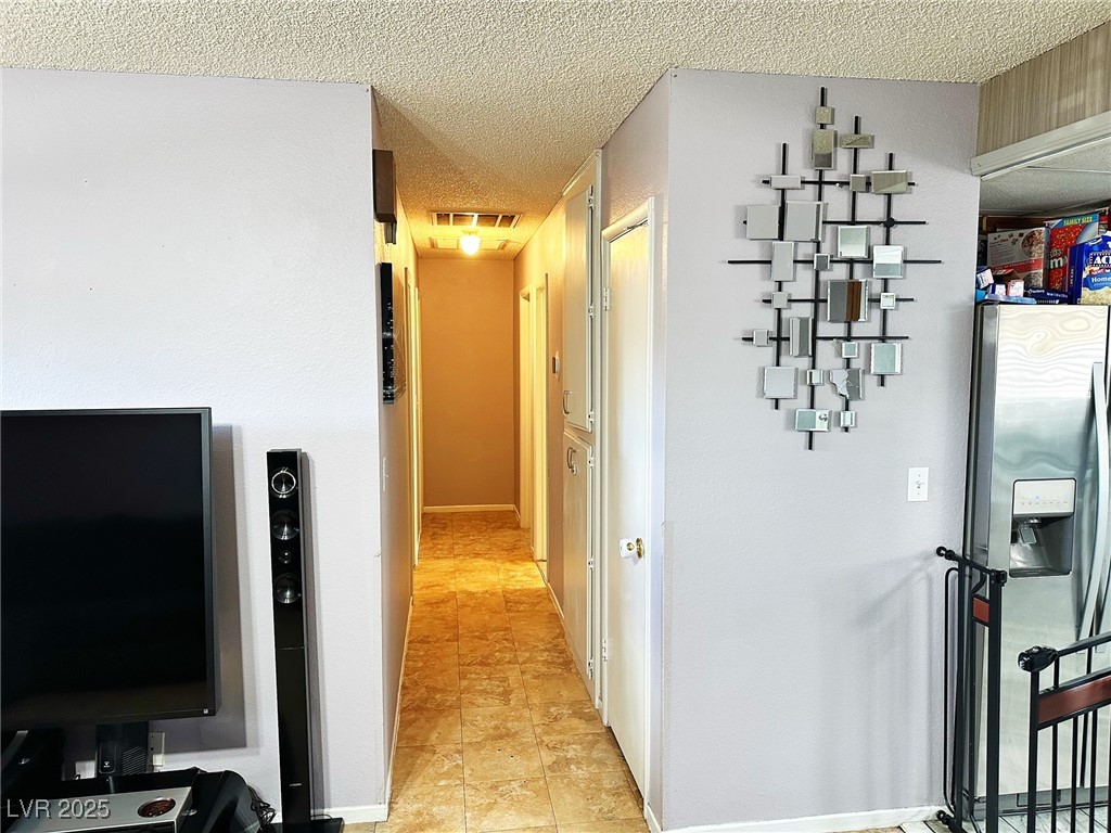 2609 Sierra Madre Drive Property Photo 4