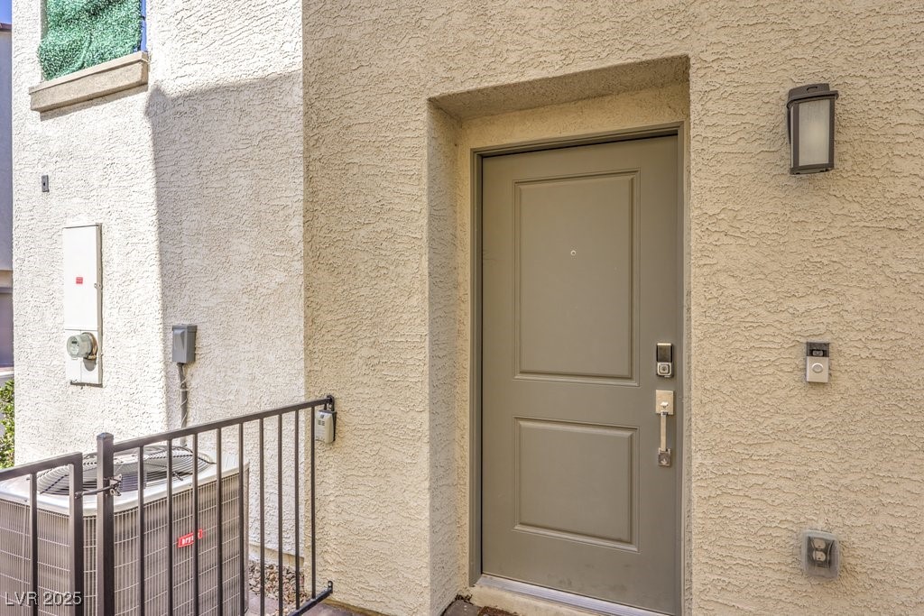 6952 Midnight Bronze Street Property Photo 5