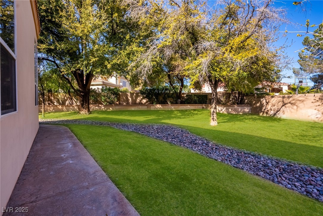 229 Drysdale Circle Property Photo 23