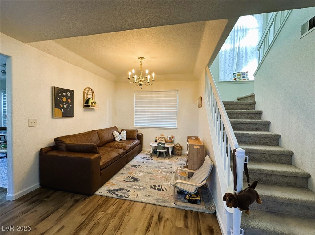 2412 Twin Flower Circle Property Photo 3
