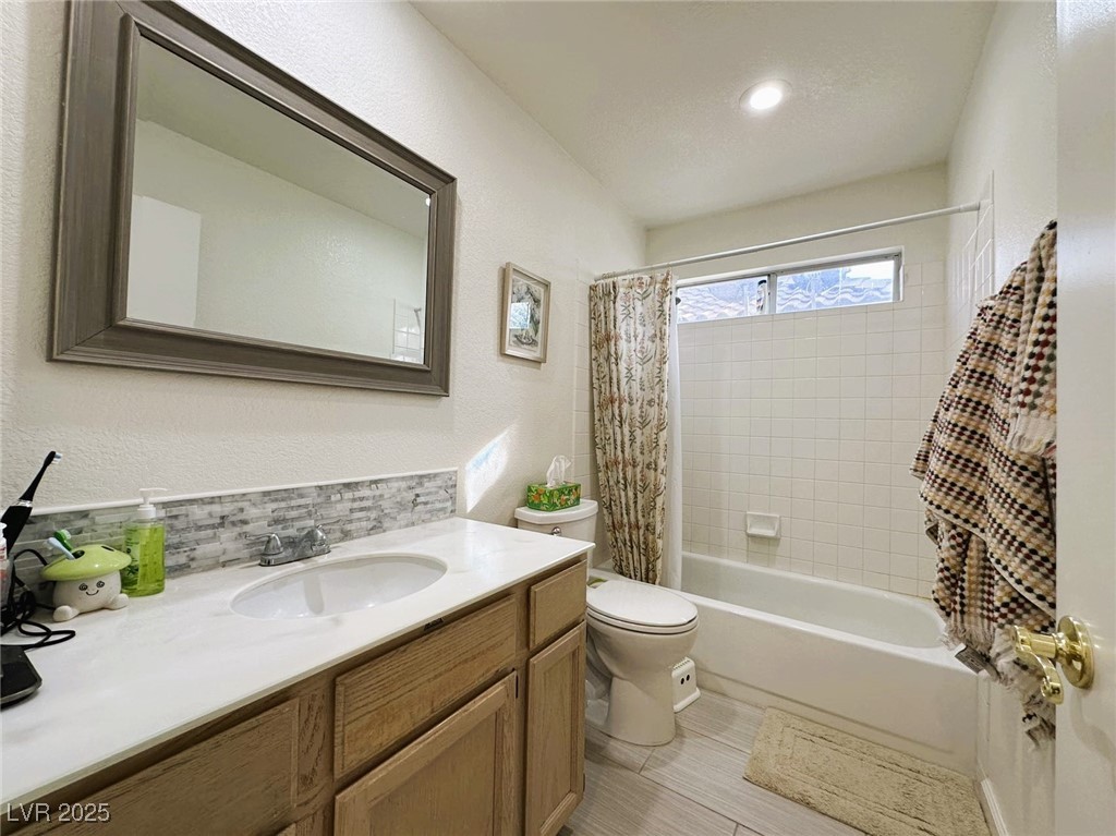 2412 Twin Flower Circle Property Photo 20
