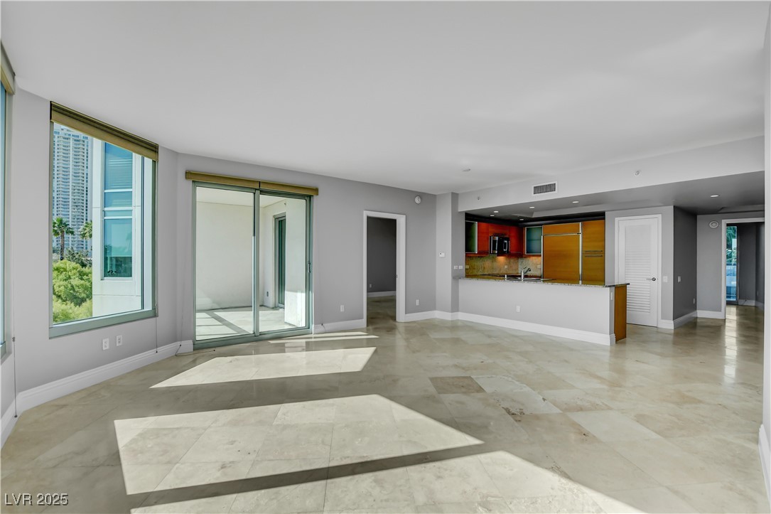 322 Karen Avenue 201 Property Photo 1