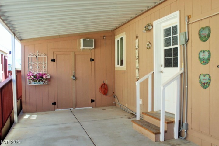 371 South Hilton Head Street Property Photo 6