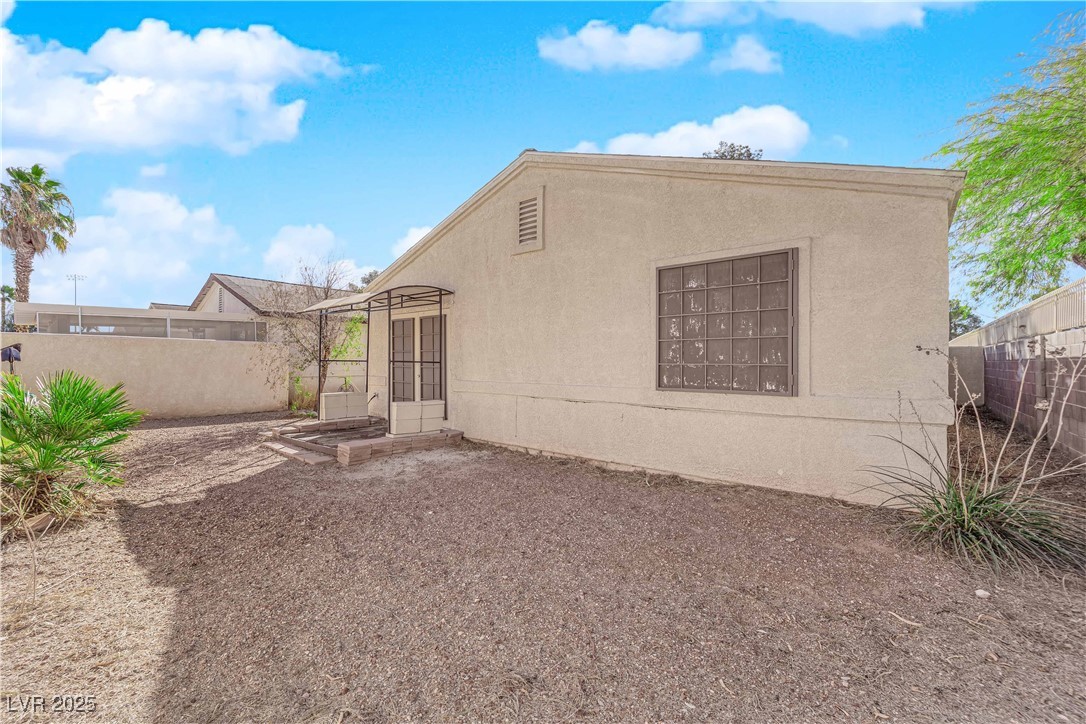 2136 Velvet Hill Avenue Property Photo 24