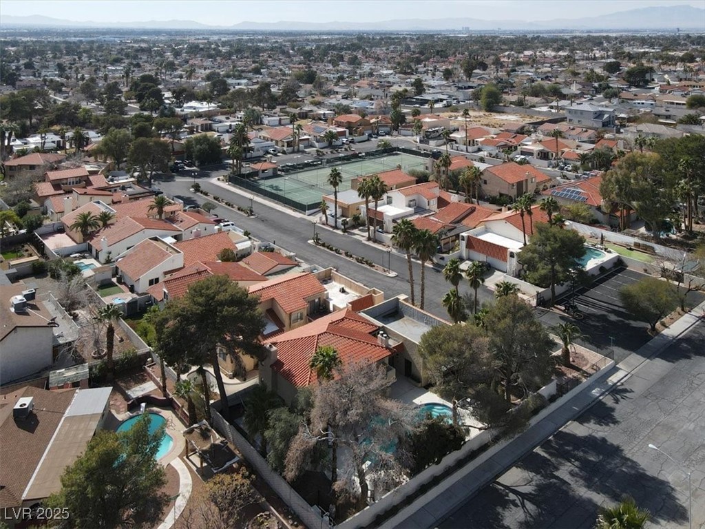 5102 Tennis Court Property Photo 52