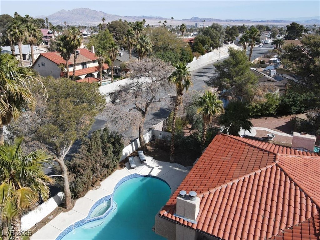 5102 Tennis Court Property Photo 53