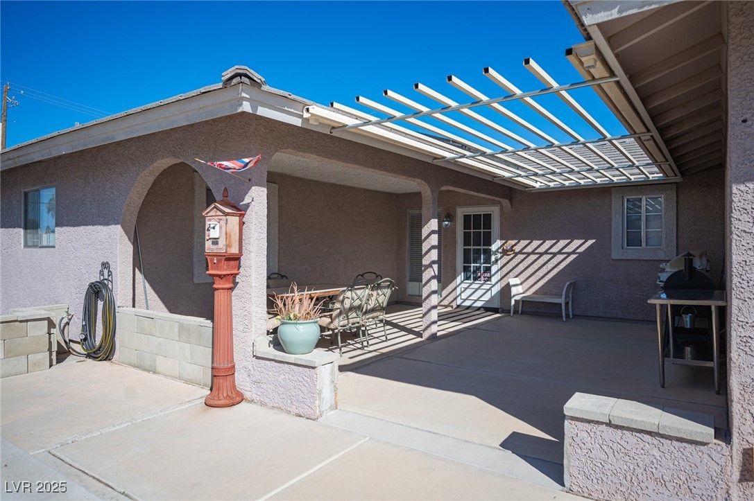 4746 Rosalie Circle Property Photo 5