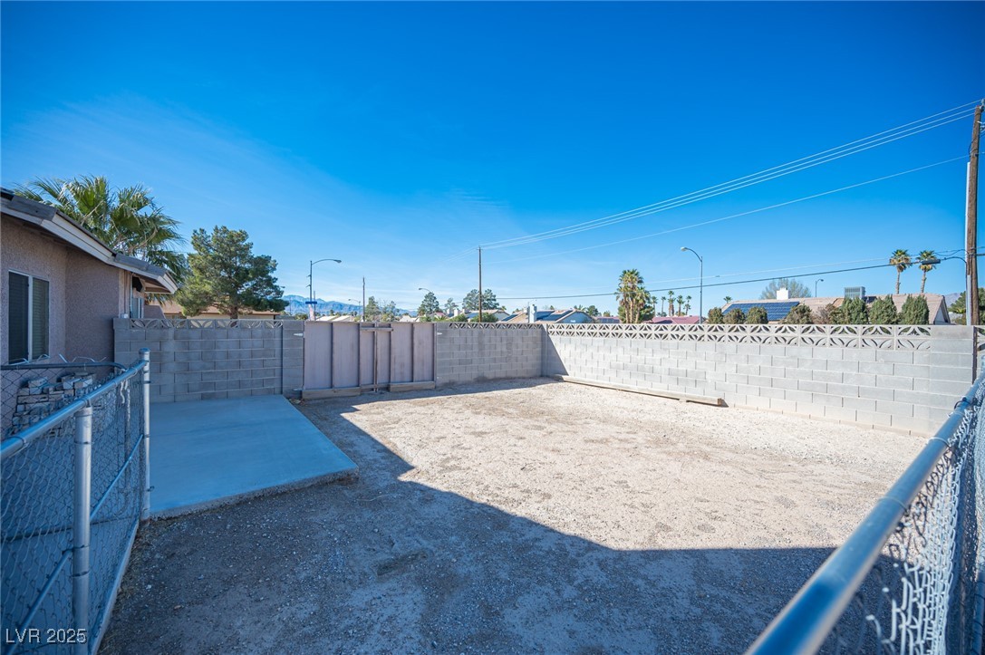 4746 Rosalie Circle Property Photo 8