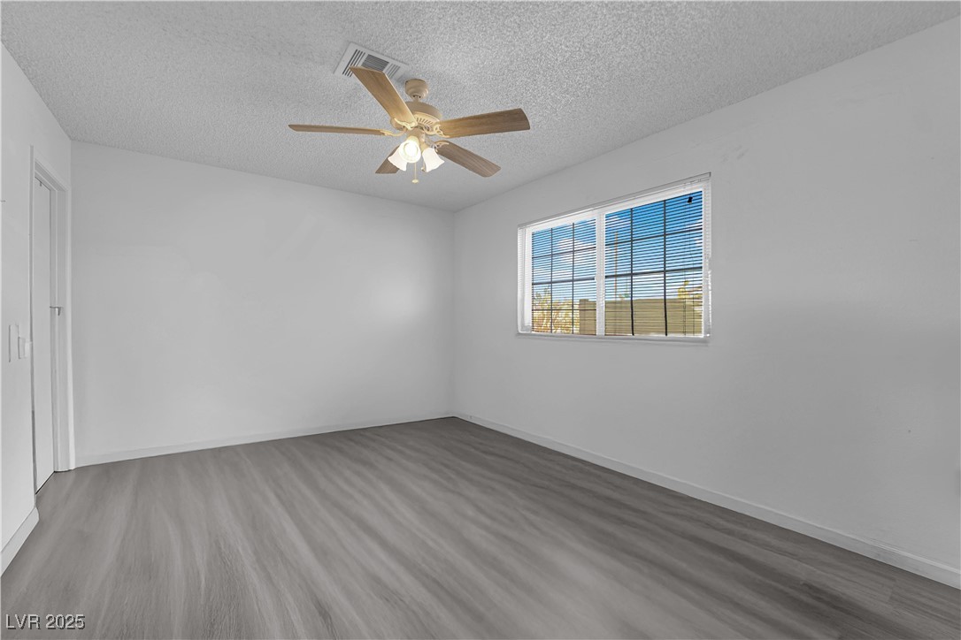 3936 Savoy Court Property Photo 7