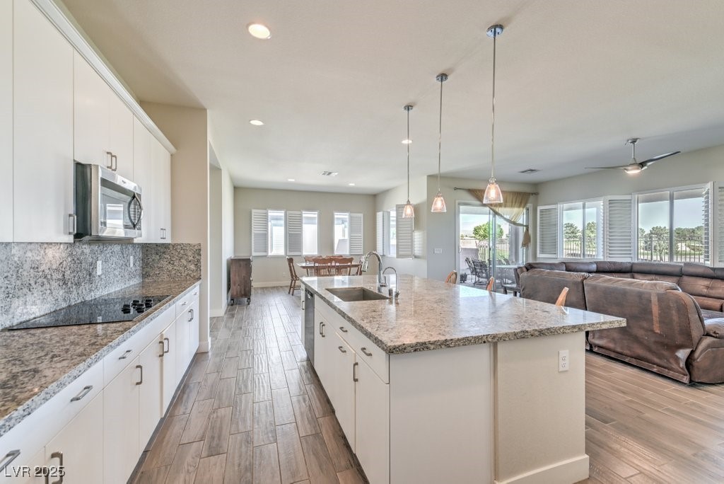 4775 East Beacon Ridge Drive Property Photo 3