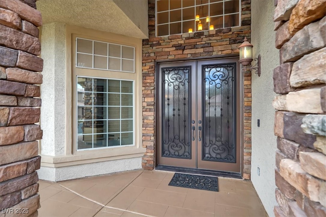 8800 Las Olivas Avenue Property Photo 4