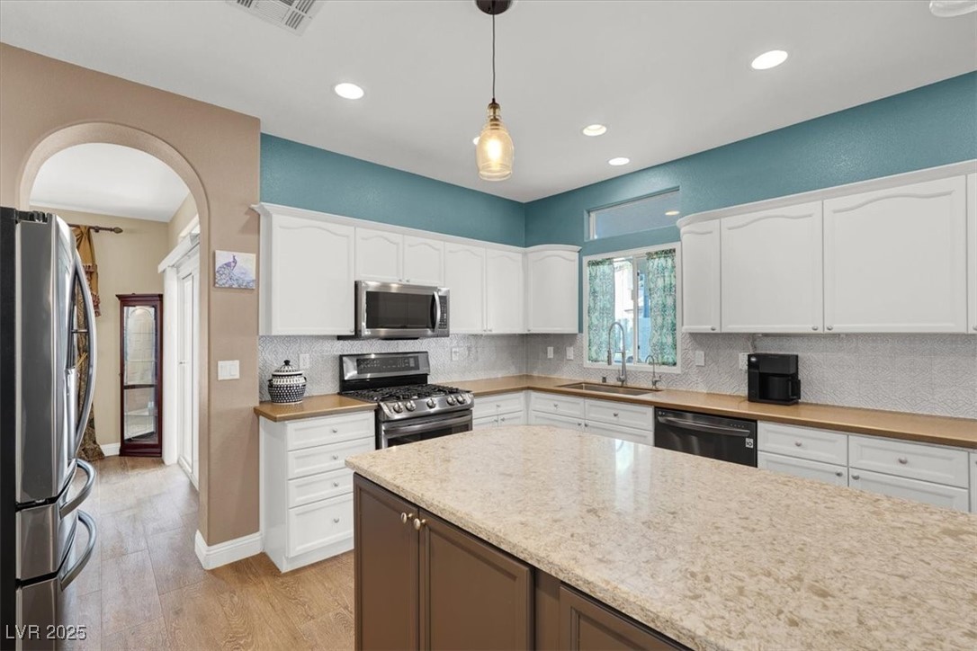 8800 Las Olivas Avenue Property Photo 15