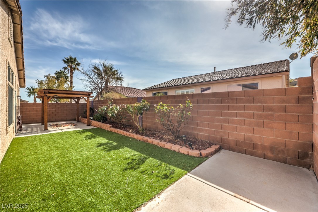 10525 Shanna Trellis Avenue Property Photo 25