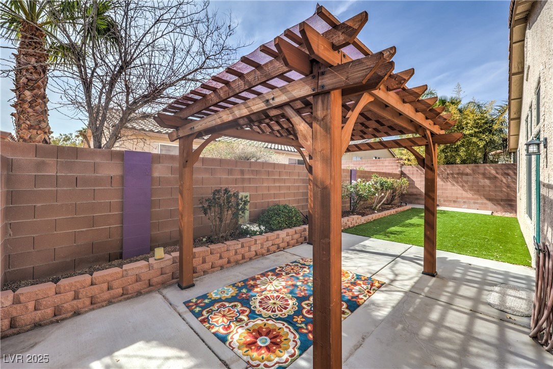 10525 Shanna Trellis Avenue Property Photo 28