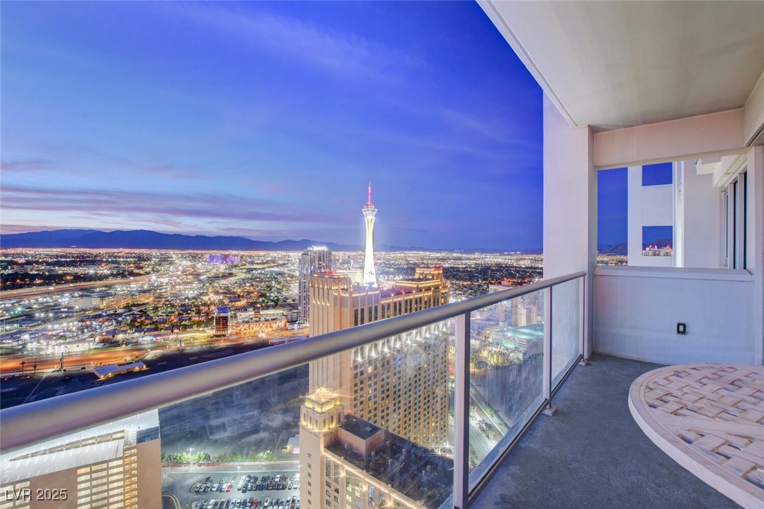 2700 Las Vegas Boulevard 4002 Property Photo 8