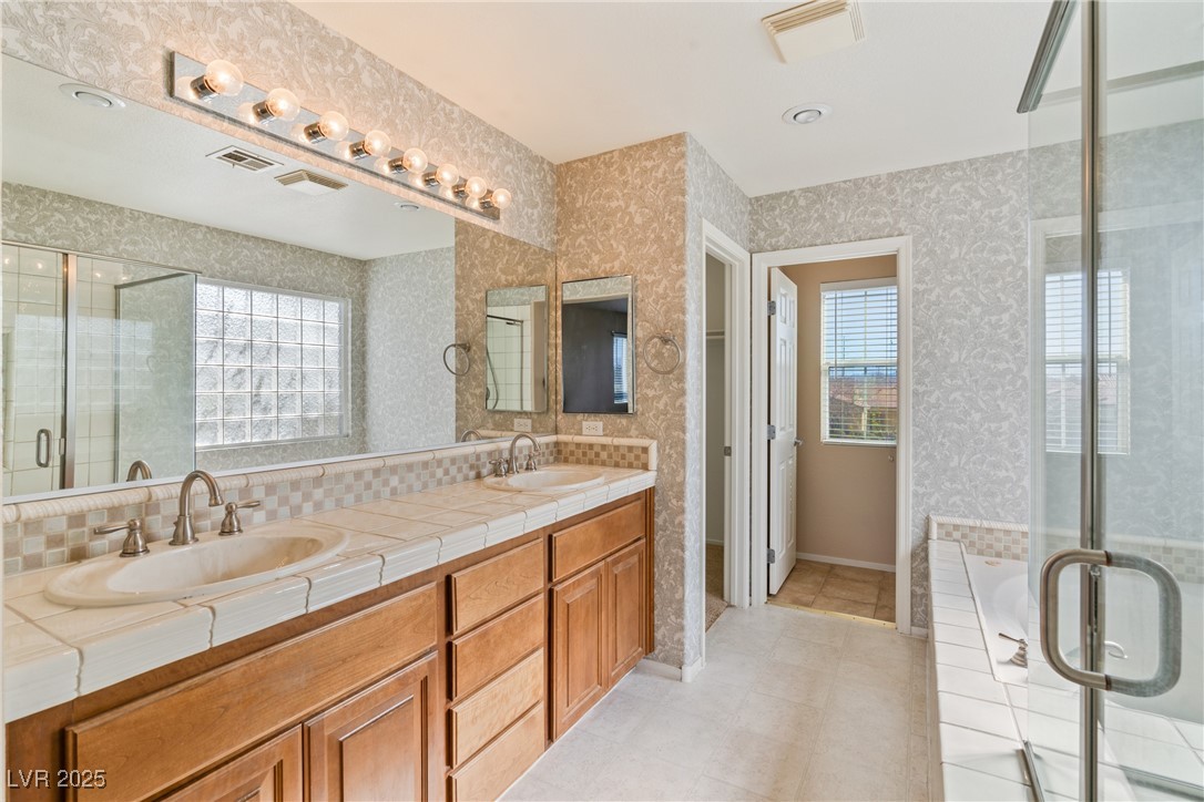 6337 Black Mane Way Property Photo 13