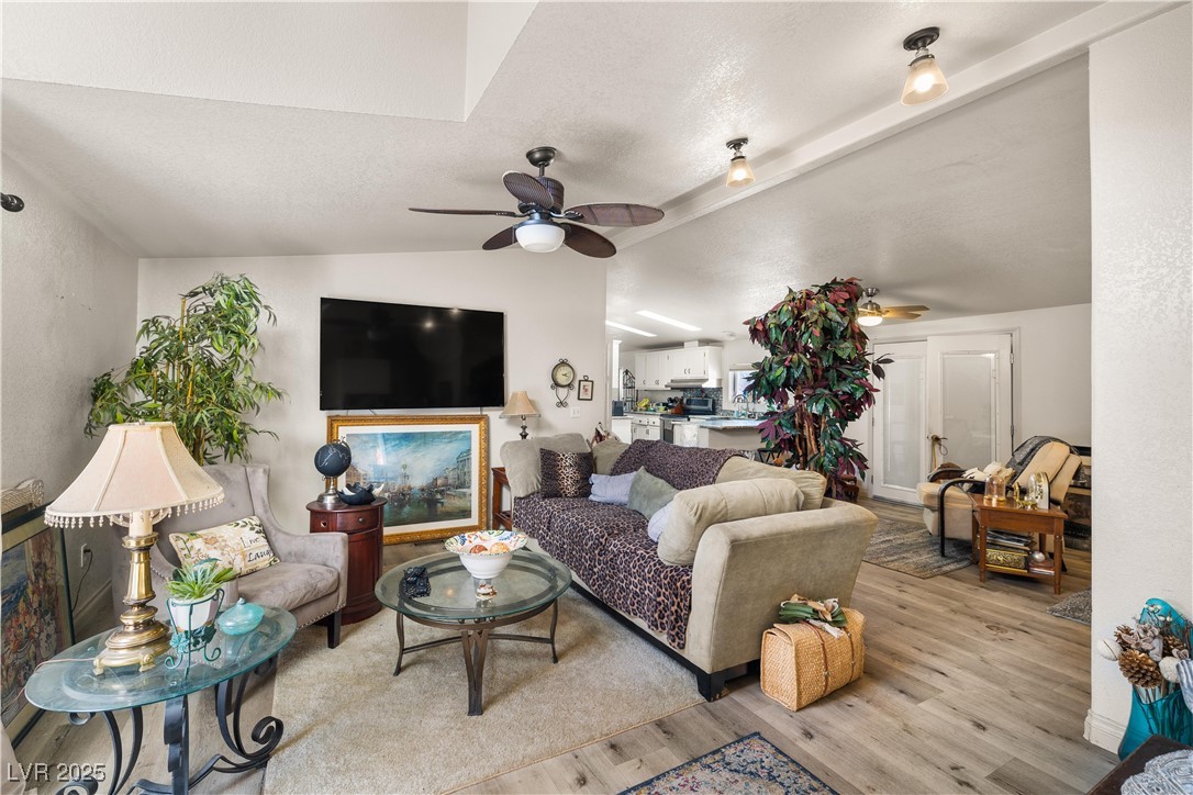 5610 Saddletree Road Property Photo 7