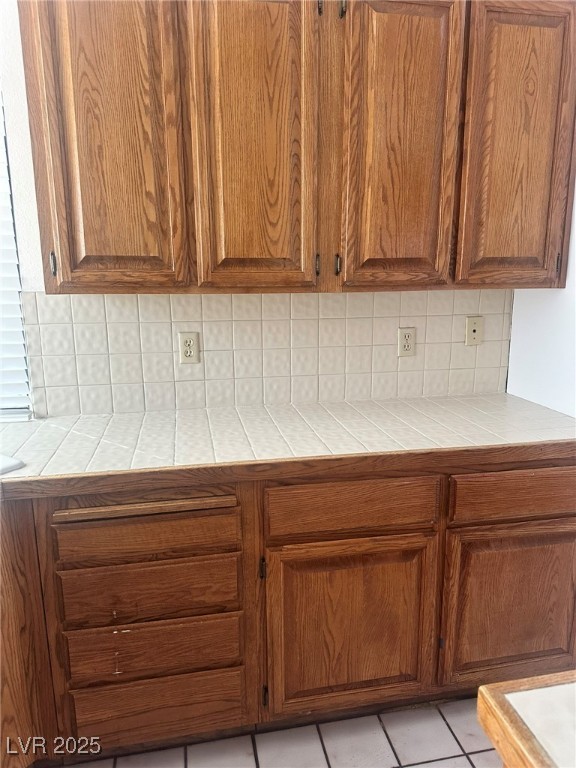 2711 Seabridge Drive Property Photo 10
