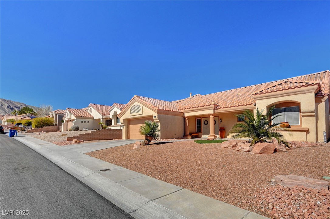 9912 Woodhouse Drive Property Photo 4