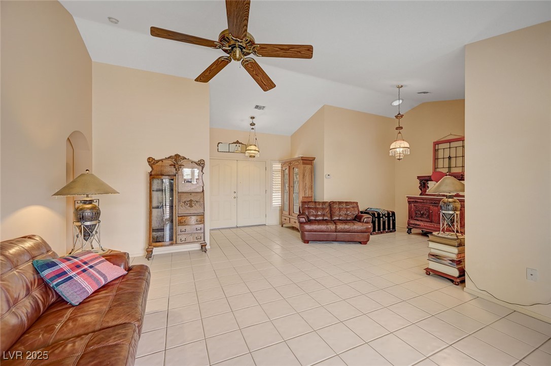 9912 Woodhouse Drive Property Photo 8