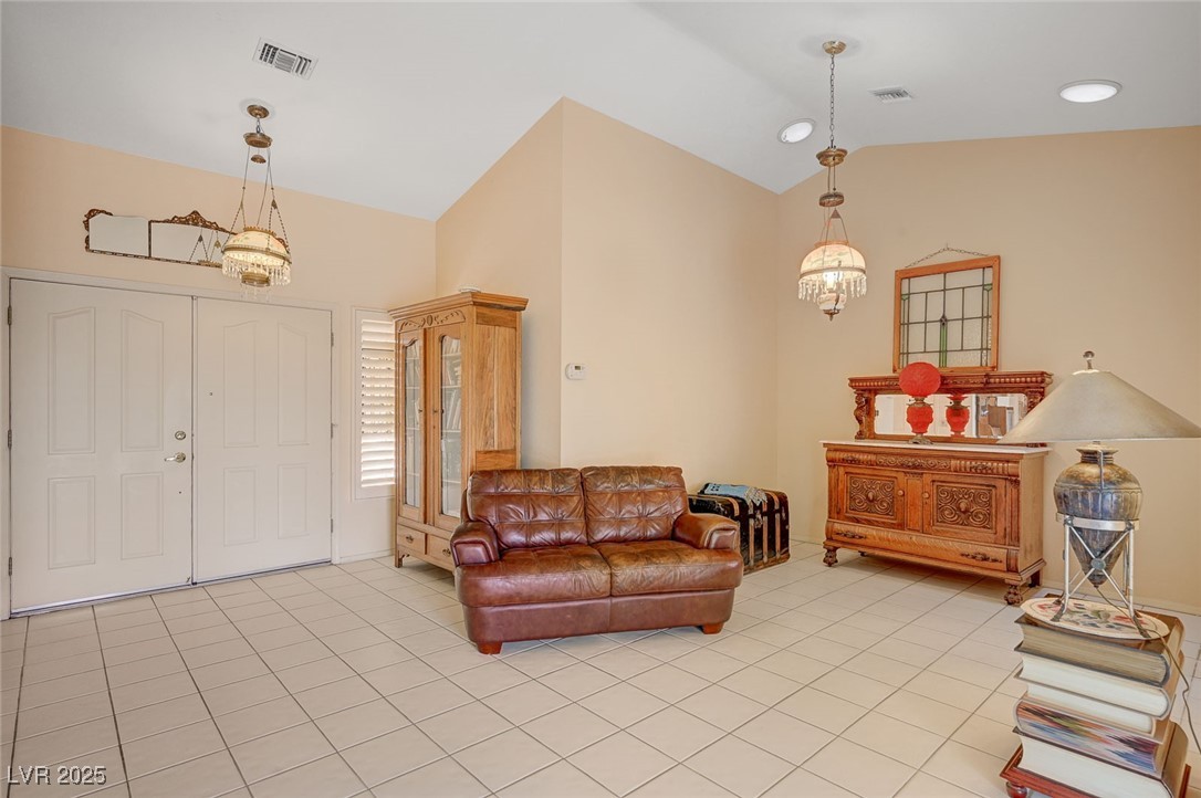 9912 Woodhouse Drive Property Photo 11