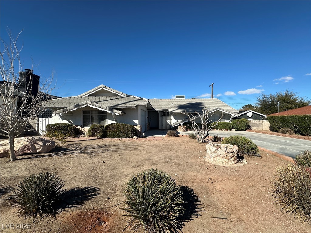 1713 East Oakey Boulevard Property Photo