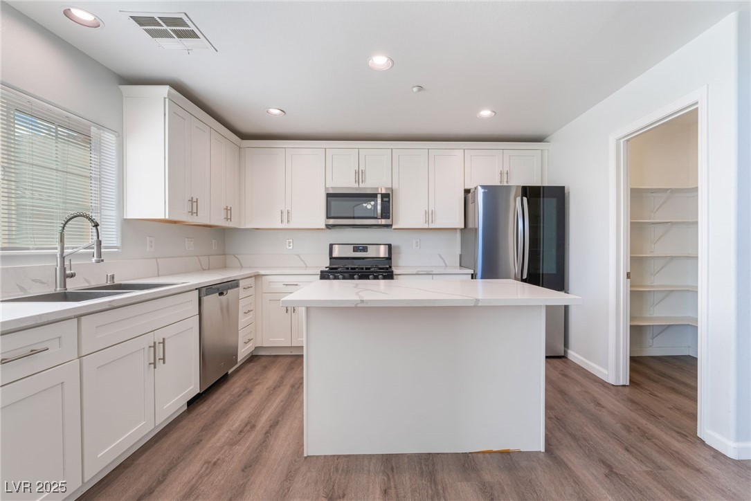 9124 Palatial Palette Court Property Photo 4