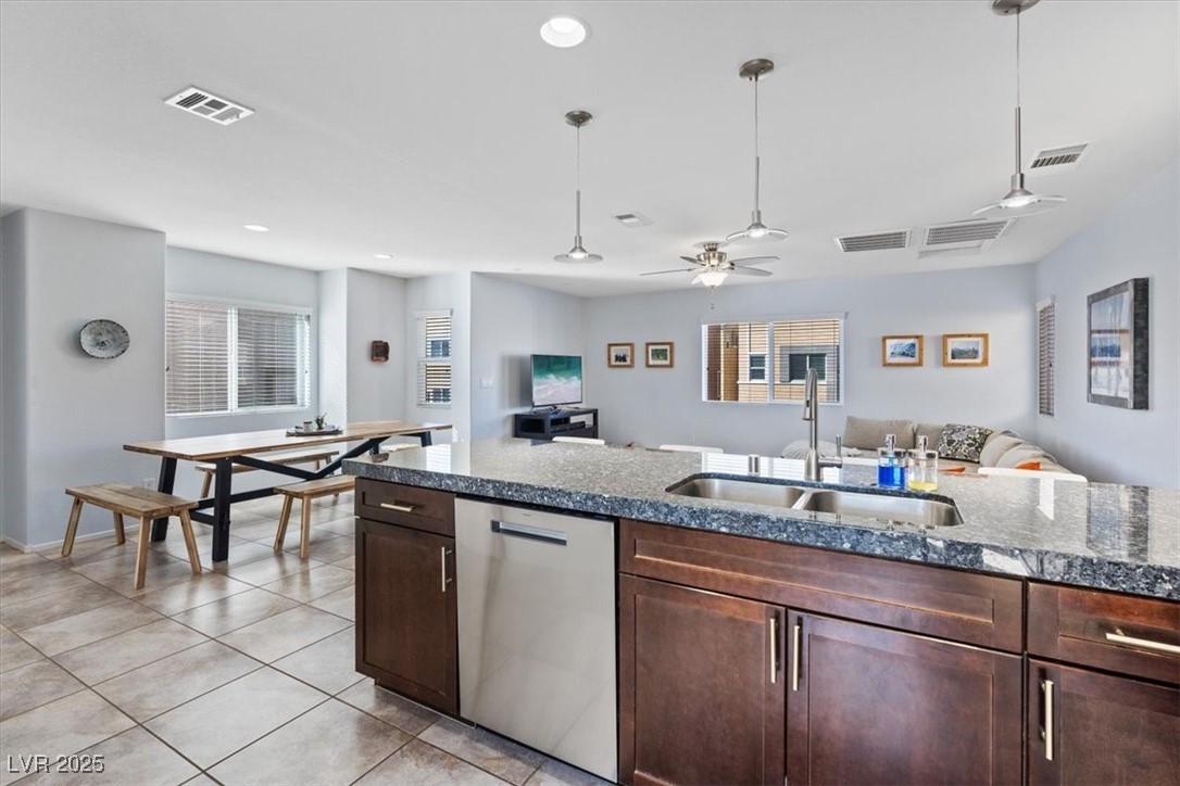10525 Gibbous Moon Drive Property Photo 3