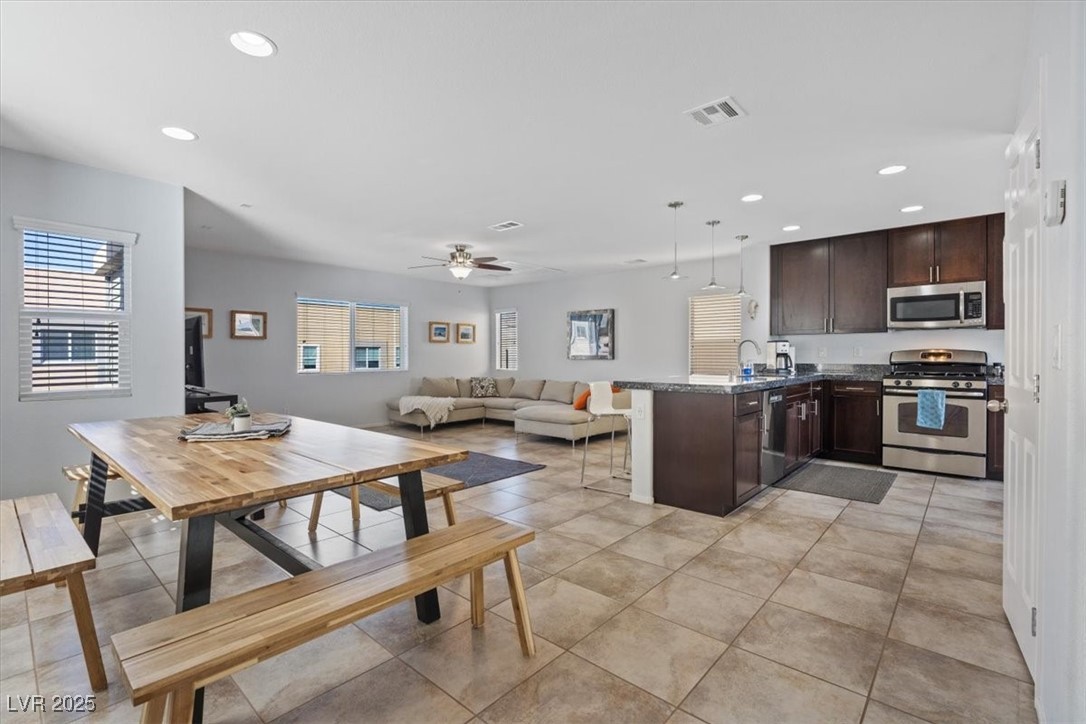 10525 Gibbous Moon Drive Property Photo 7
