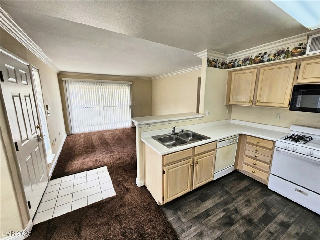 5710 East Tropicana Avenue 2212 Property Photo 4