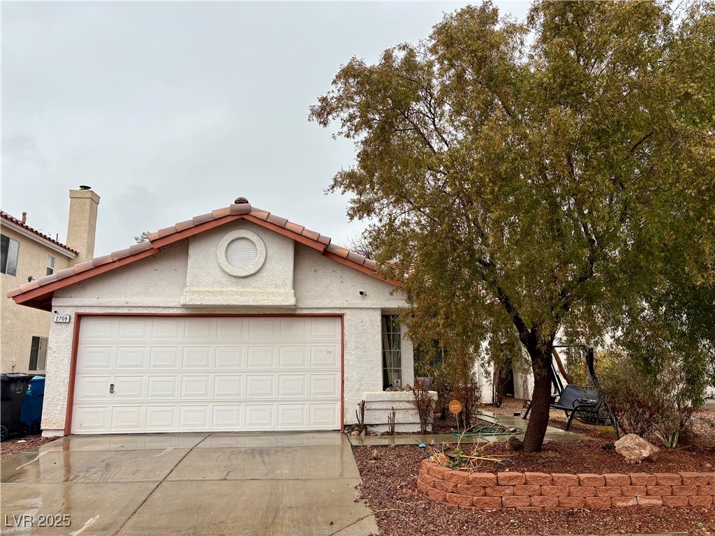 2709 Camphor Tree Street Property Photo 1