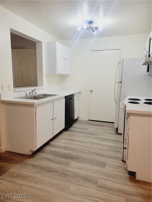221 Mission Newport Lane 208 Property Photo 6