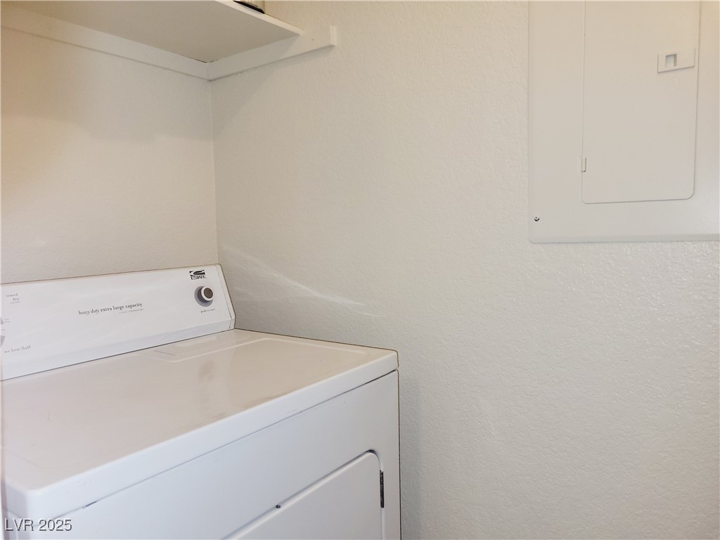 221 Mission Newport Lane 208 Property Photo 12