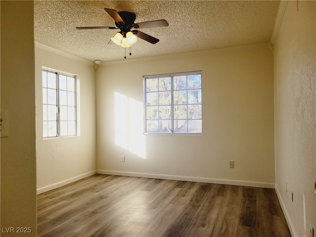 221 Mission Newport Lane 208 Property Photo 15